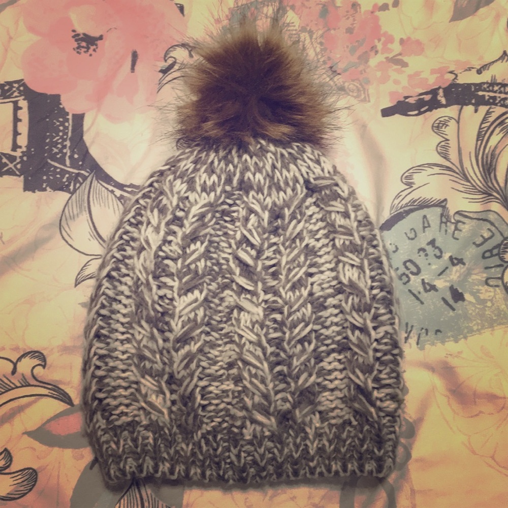 I’m selling a beanie.